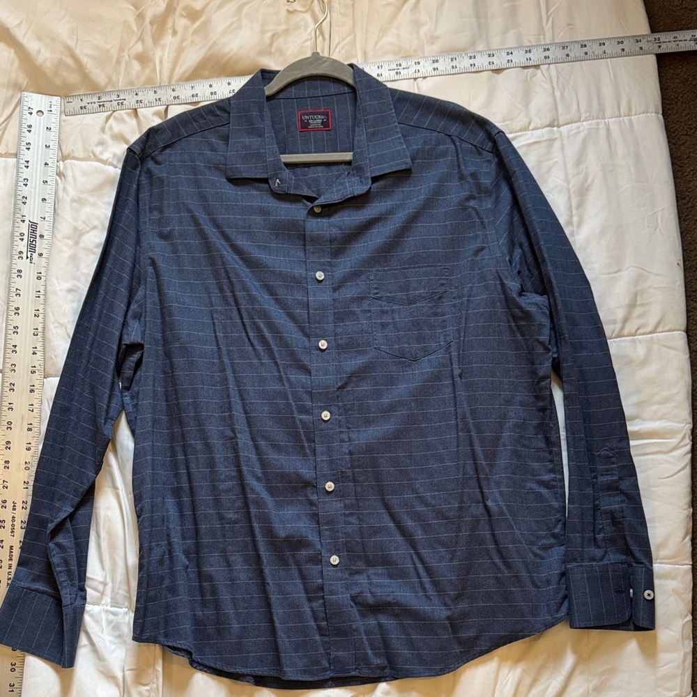 UNTUCKit Dark Blue Checkered Button Down Shirt